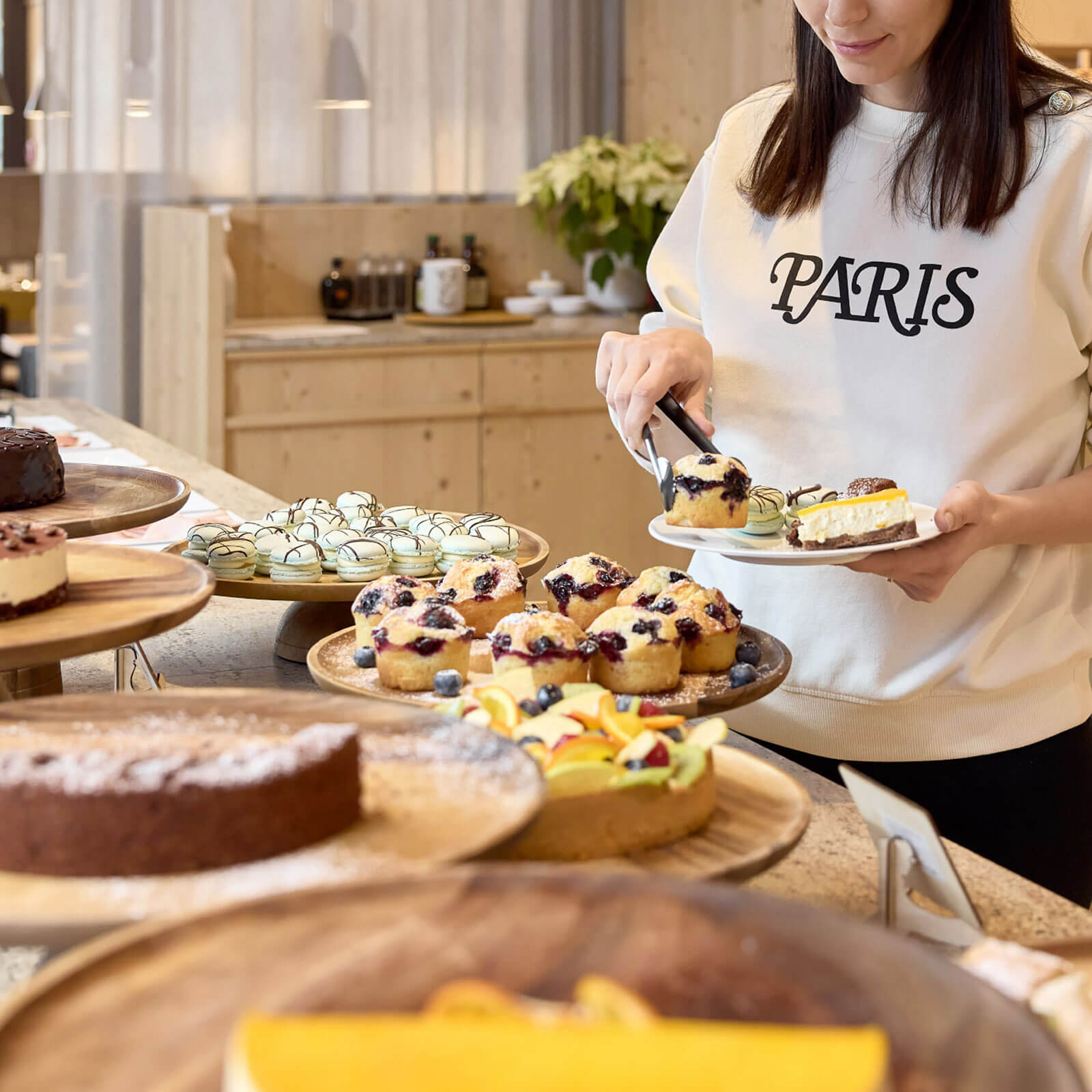 Altro che bar, la colazione servita a letto in vacanza senza fare